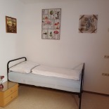 Ap421 Schlafzimmer "2" Einzelbett p2