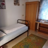 Ap421 Schlafzimmer "2" Einzelbett p1