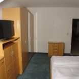 Ap432 Schlafzimmer "1" Doppel + Einzelbett p4